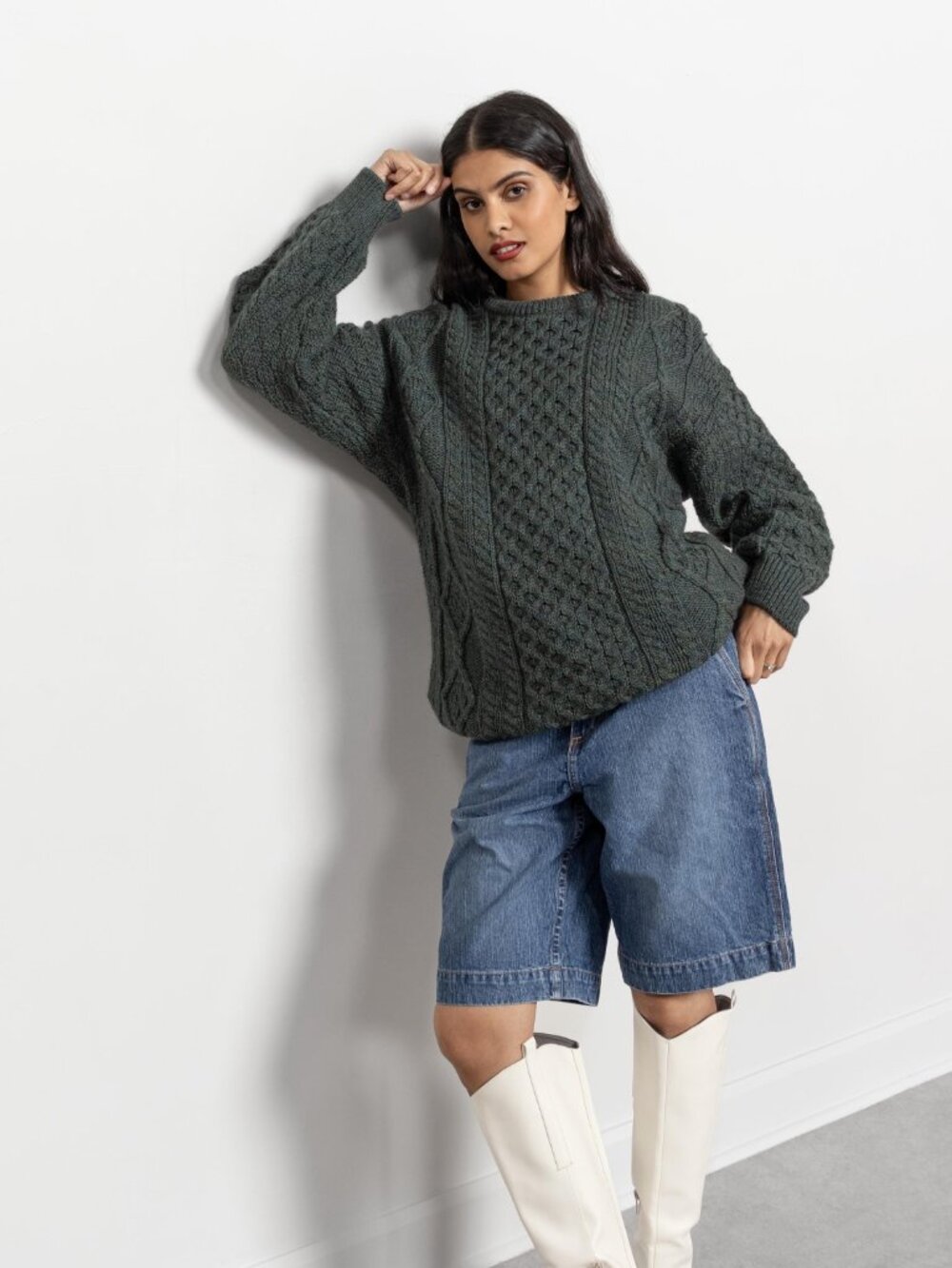GREEN IRISH WOOL Cable Knit Winter Jumper Crew Neck / Medium - Picture 6 of 10